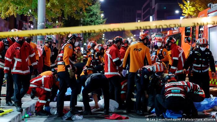 151 muertos y más de 100 heridos dejó una trágica estampida durante las celebraciones de Halloween en Seúl