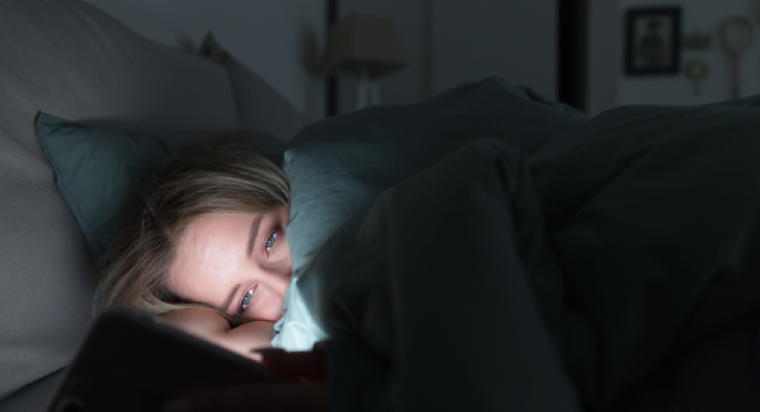 Los hábitos de sueño poco saludables pueden aumentar el riesgo de desarrollar glaucoma