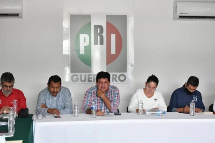 Otro golpe a Alito Moreno: PRI Guerrero rechazó modificaciones a los estatutos