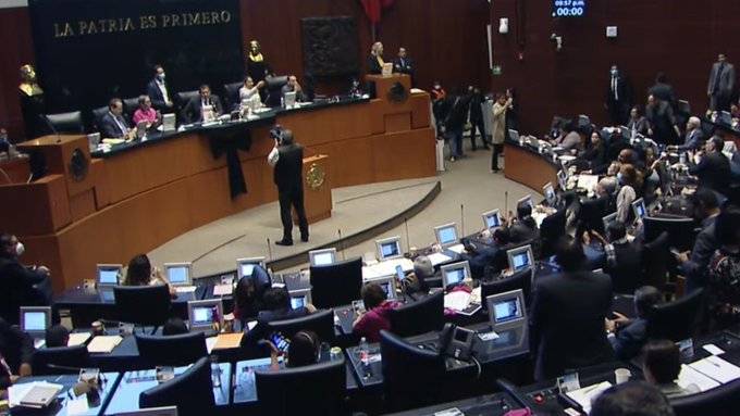 Senado aprobó el Plan B electoral de AMLO; Verde y PT revivieron la transferencia de votos