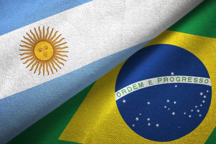 Argentina y Brasil anunciarán el proyecto de una moneda común e invitarán a unirse a los demás países latinoamericanos