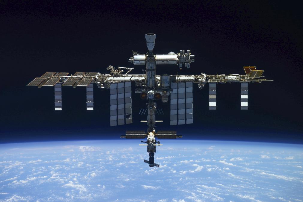 Rusia aplaza el rescate de los astronautas atrapados en el espacio por un problema en otra de sus naves