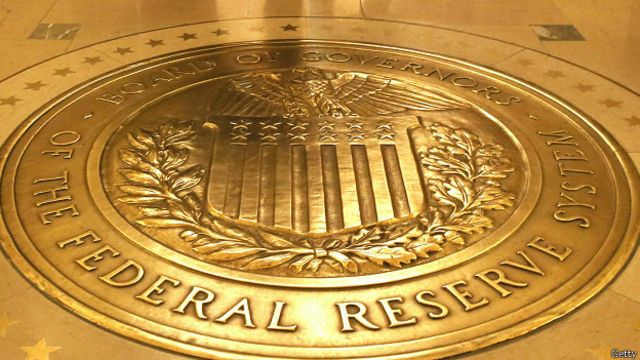 La Reserva Federal de Estados Unidos prestó USD 300.000 millones en fondos de emergencia para evitar una crisis en los bancos