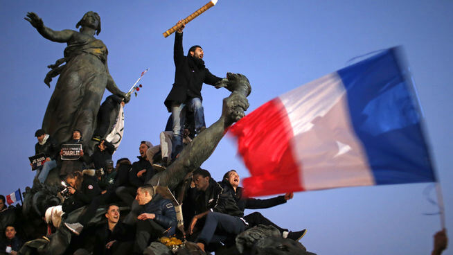 ¿Quién se siente francés?: la exacerbación identitaria detrás de la furia callejera que sacude a Francia