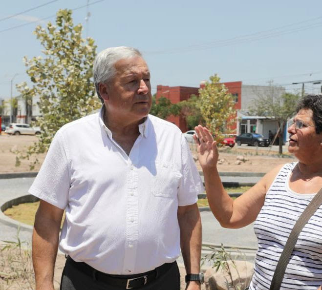 Municipio de Saltillo prepara ambicioso programa de mantenimiento en plazas públicas: Chema Fraustro