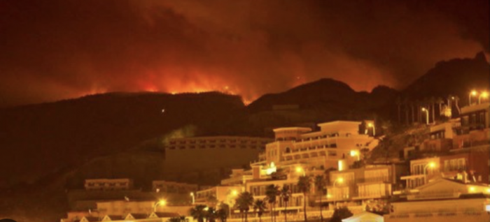 Arde Tenerife: el mayor incendio de Canarias en 40 años consume 3.797 hectáreas, el 1,6% de la isla