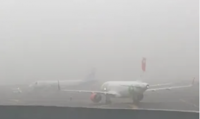 AICM y AIFA están imposibilitados: suspenden vuelos debido a un denso banco de niebla