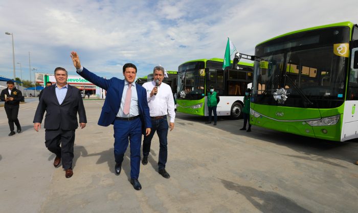 Nuevo León Imparable en el Transporte Urbano, Entrega Gobernador 200 Nuevas Unidades Ecológicas