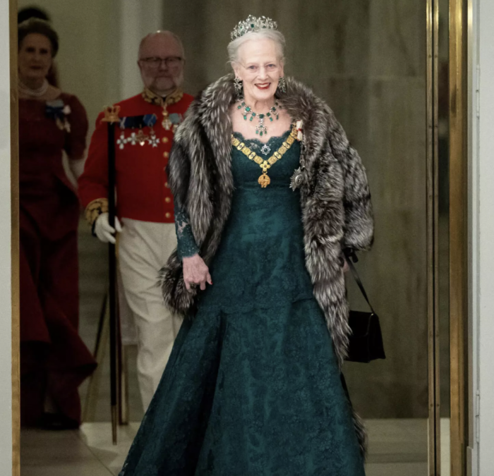 La reina Margarita II de Dinamarca anuncia que abdicará después de 52 años en el trono