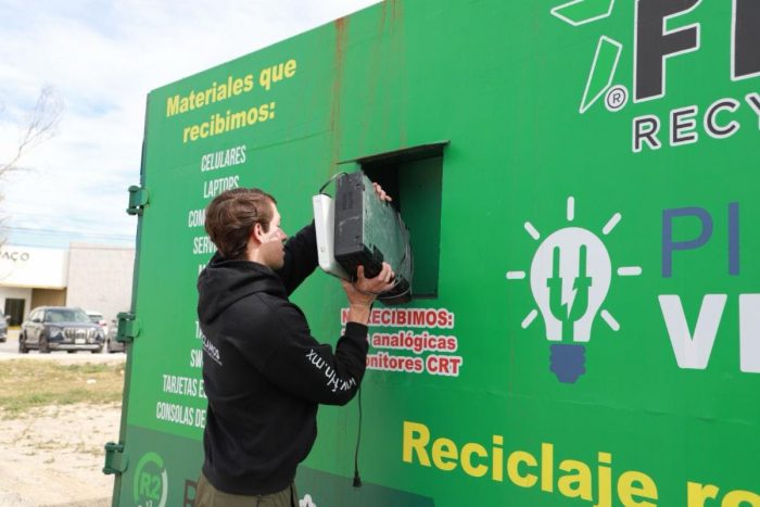 Reubica Municipio en sector norte contenedor de desechos electrónicos