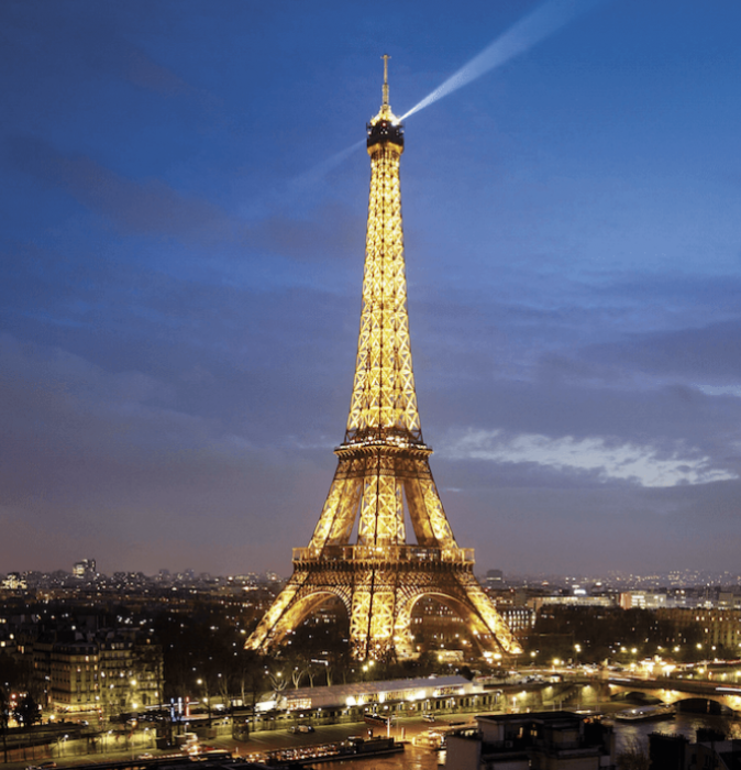 ¿Planeas viajar a París? Cierran la torre Eiffel hasta nuevo aviso
