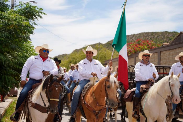 REALIZAN CON ÉXITO TERCERA CABALGATA MUNICIPAL DE RAMOS ARIZPE