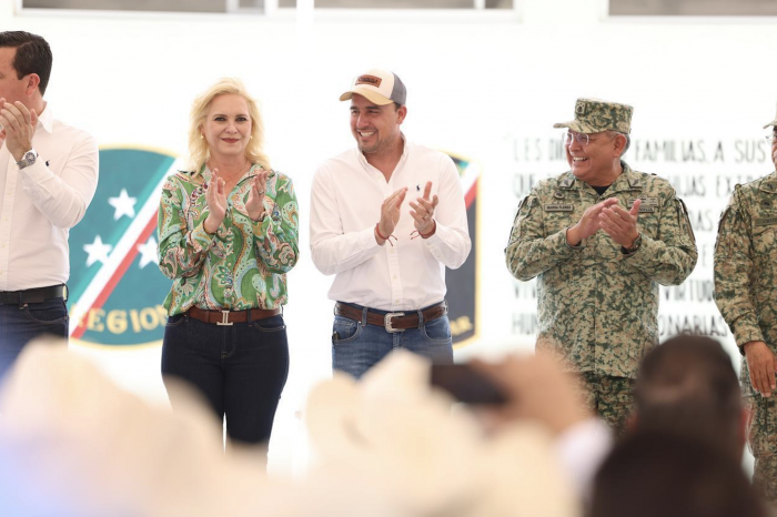Entrega Manolo nuevos Cuarteles para la Policía Estatal y el Ejército