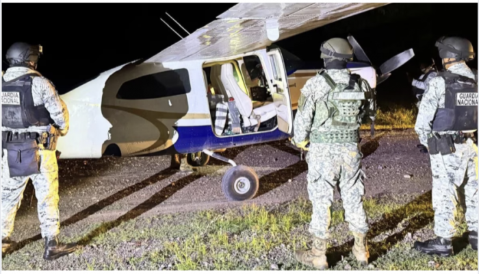 ¿Avioneta con 400 kilos de cocaína salió de El Salvador? Experto en aeronáutica contradice a Harfuch