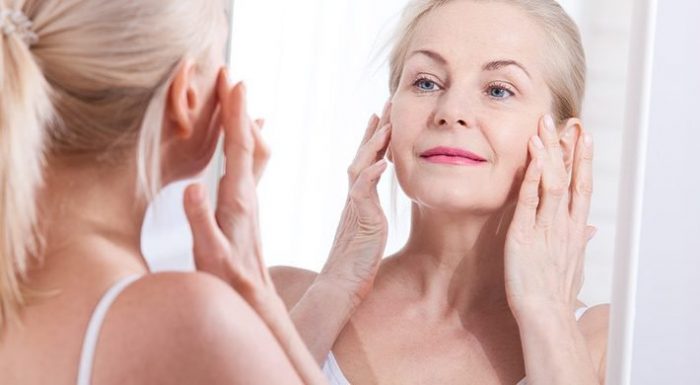 Elimina las arrugas del rostro, cuello y manos con un solo ingrediente de cocina que es alto en colágeno