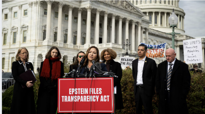 Senado de EU aprueba ley para publicar los archivos de Epstein; falta la firma de Trump