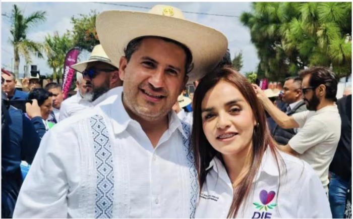 Grecia Quiroz busca registrar como marcas ‘Carlos Manzo’ y ‘Movimiento del Sombrero’