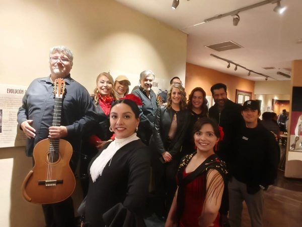 Asisten saltillenses a las Noches de Museo en el de Arte Taurino