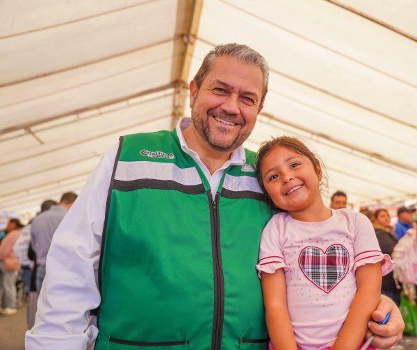 *Reconocen sectores sociales el Mercadito de A Peso*