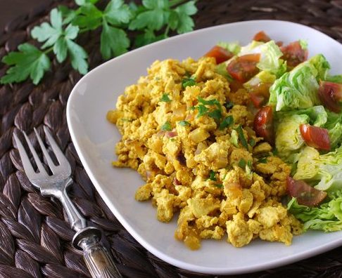 RECETA VEGANA: Revuelto vegano de tofu