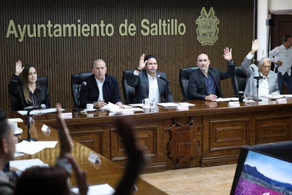 Sigamos trabajando juntos por amor a Saltillo: Javier Díaz