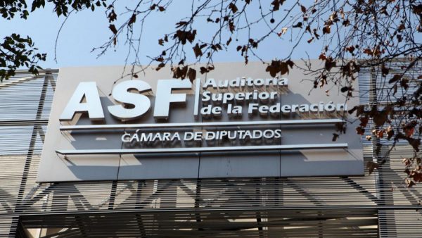 Pactan reducir ‘burocracia dorada’ en la ASF y recorte de 10% en sus salarios