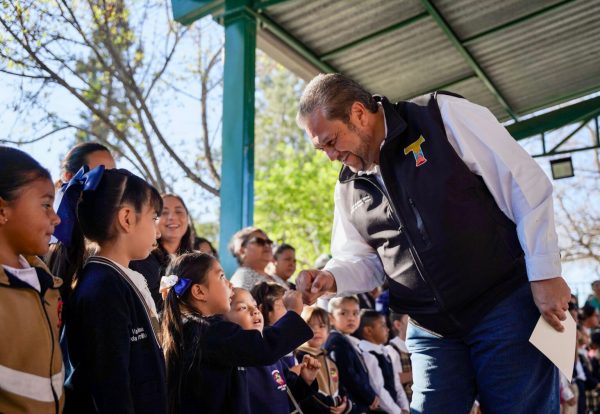 En Ramos Arizpe se fortalece a docentes y se mejoran planteles educativos