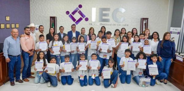 *Niñas y niños asumen Cabildo Infantil y proponen temas importantes para Ramos Arizpe*