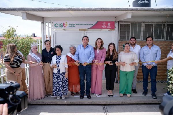 Inauguran Javier y Luly el Centro Intergeneracional de Saltillo para las y los adultos mayores