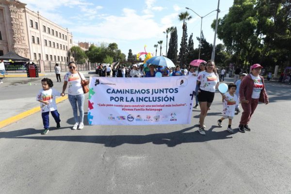 Asisten cientos de personas a la Ruta Recreativa de este domingo