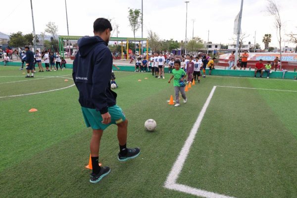 Promueven actividades deportivas y culturales en espacios públicos de Saltillo