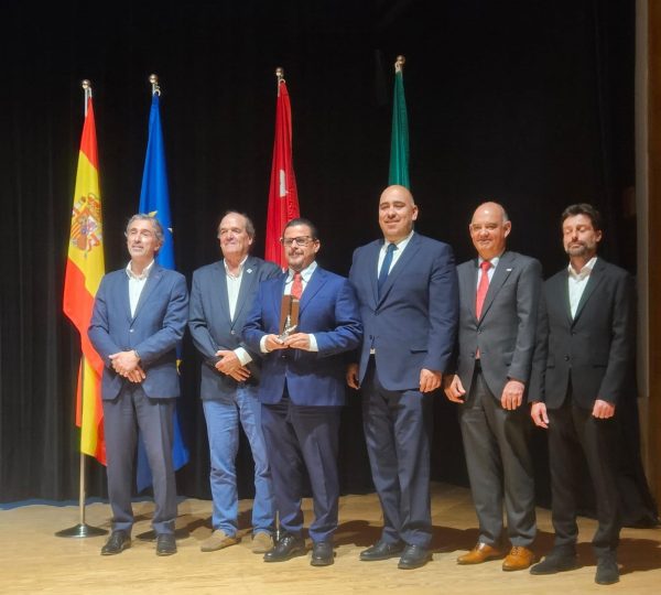 Recibe Saltillo la Escoba de Platino 2026