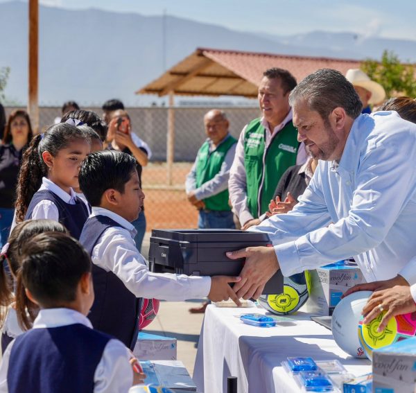 Supera en Ramos Arizpe “En Tu Escuela Tú Eliges” los 3 millones de pesos en apoyos