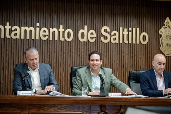 Encabeza Javier Díaz sesión ordinaria de Cabildo
