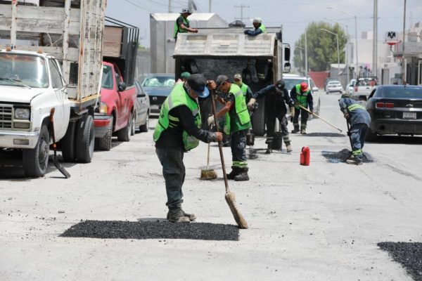 Recupera Saltillo conectividad en la calle Fermín Espinosa ‘Armillita’