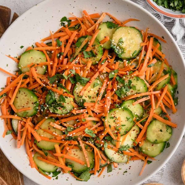 SÁBADO DE RECETA. ENSALADA DE PEPINOS CON ZANAHORIA ESTILO ORIENTAL