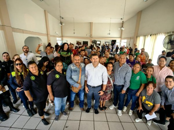 Se reúne Comisaría con vecinos de 8 colonias
