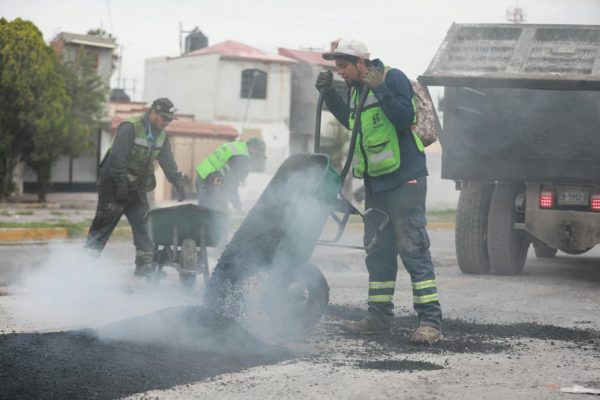 Intensifica Javier Díaz rehabilitación en calles de El Toreo