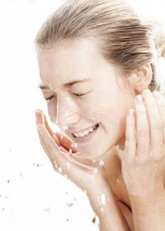 Como mantener tu cara libre de acné durante la noche