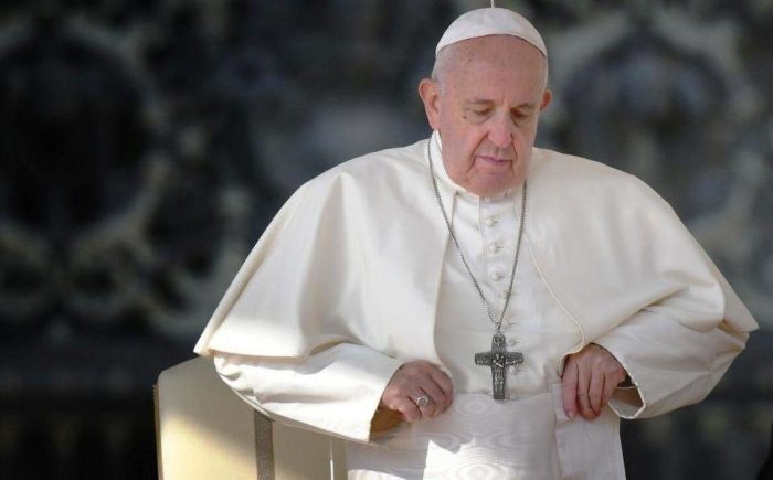 Papa Francisco es trasladado a un hospital de Roma: ¿Qué le pasó?