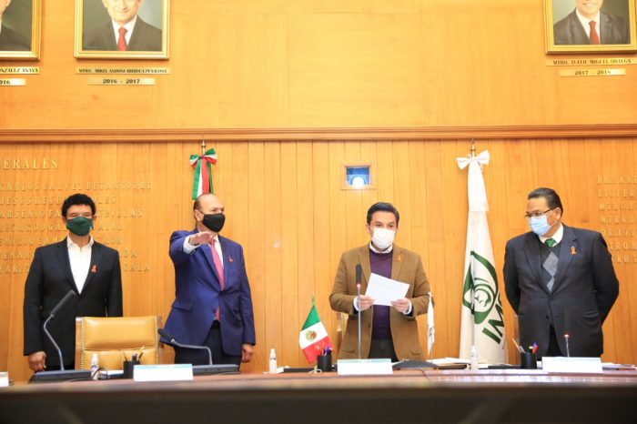 Javier Guerrero al frente de delegaciones del IMSS en Estados