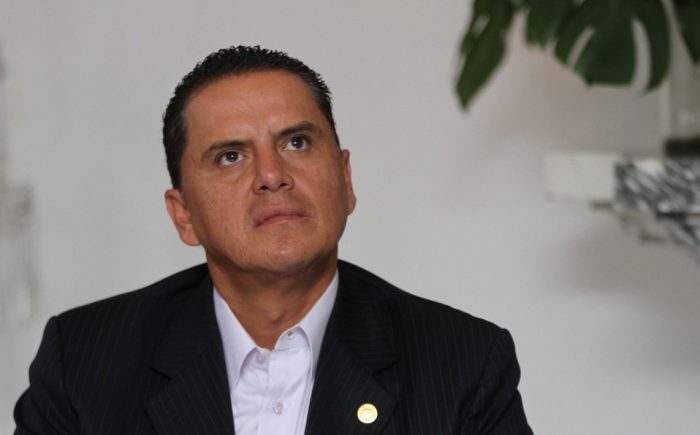 Detienen a Roberto Sandoval, exgobernador de Nayarit, en Nuevo León.