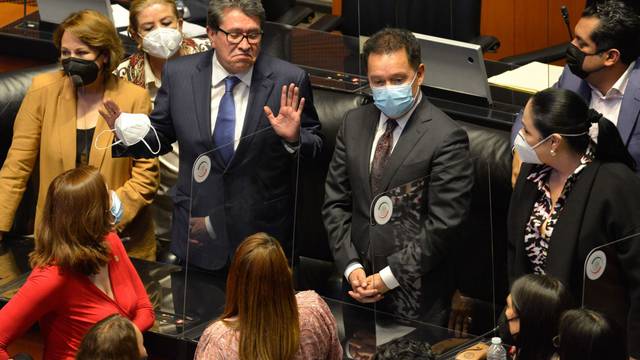 Se pelean en Morena por tema de desafueros en periodo extraordinario