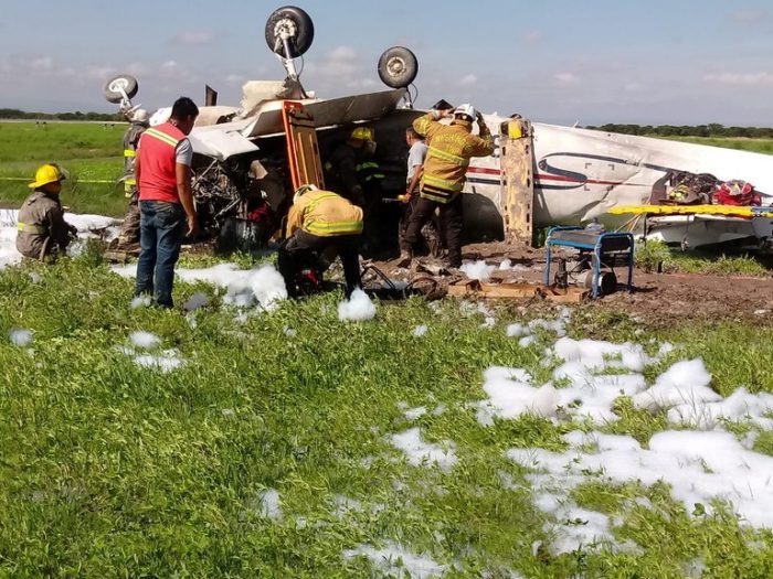 Se desplomó una avioneta en Durango: se reporta una persona muerta