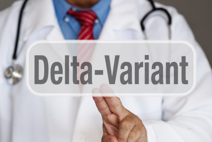 Variante delta: cuáles son los síntomas y el peligro de que se propague con tanta facilidad