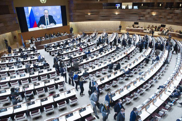 México se abstiene en la votación que expulsa a Rusia del Consejo de Derechos Humanos de la ONU