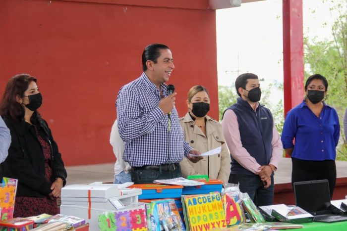 MEJORA TU ESCUELA EN EL JARDIN DE NIÑOS VITO ALESSIO ROBLES