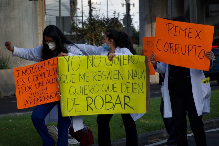 La huelga sin fin de los médicos de Pemex: dos semanas entre presiones y contratos irregulares