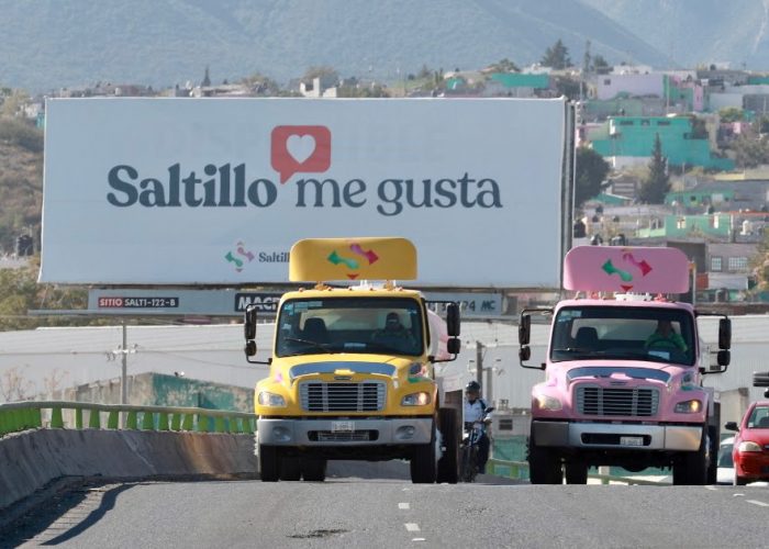Suma Gobierno de Saltillo pipas para abasto y riego de espacios públicos