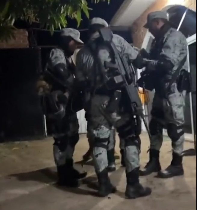 Sicarios del CJNG usan uniformes militares de la Guardia Nacional en Guerrero